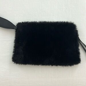 Fur Clutch